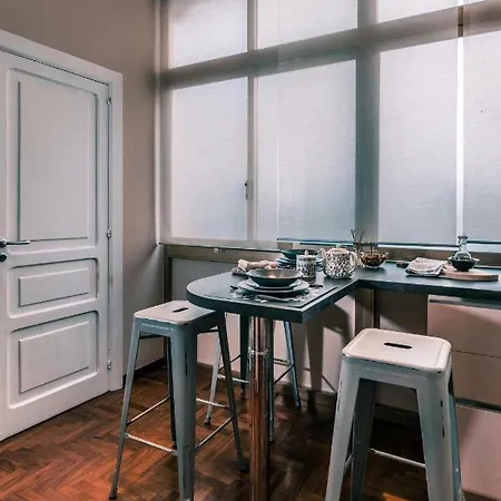 Apartament 1910 *